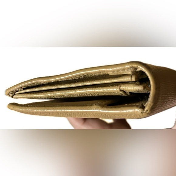 Chanel CoCo Button Long Bi-Fold Wallet, Beige - Picture 4 of 16